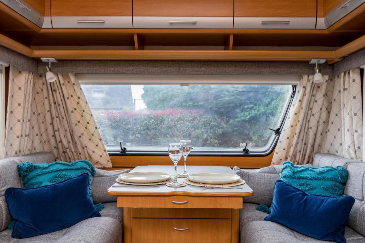 Cosy Caravan On Luxury Campsite Hulme End Buitenkant foto