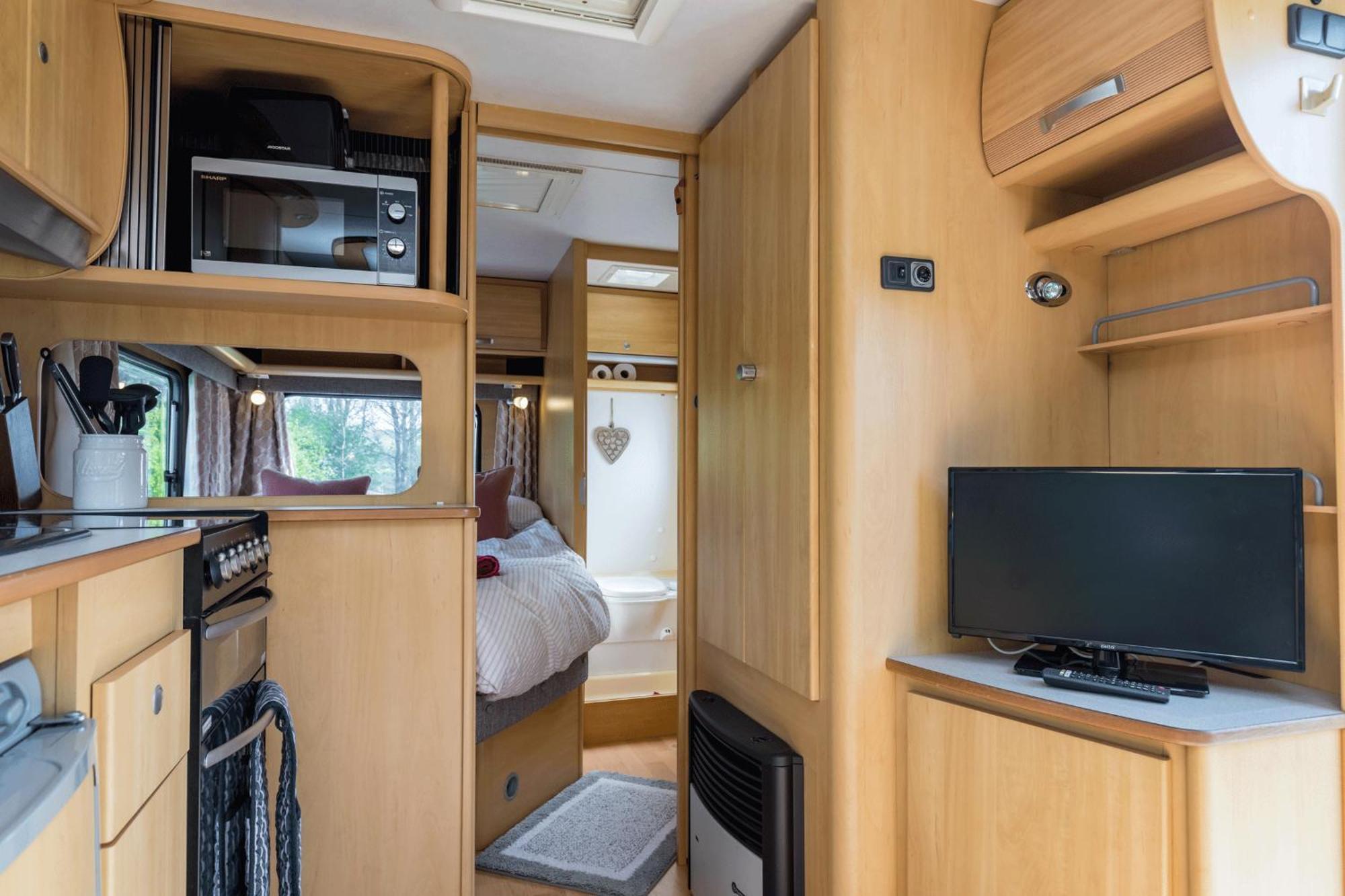 Cosy Caravan On Luxury Campsite Hulme End Buitenkant foto