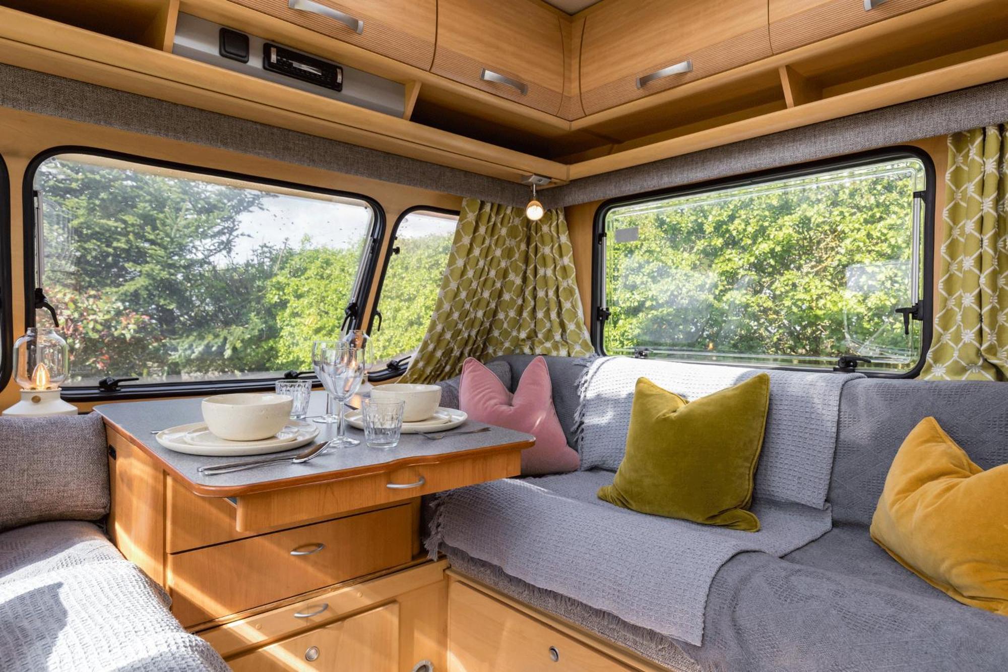 Cosy Caravan On Luxury Campsite Hulme End Buitenkant foto